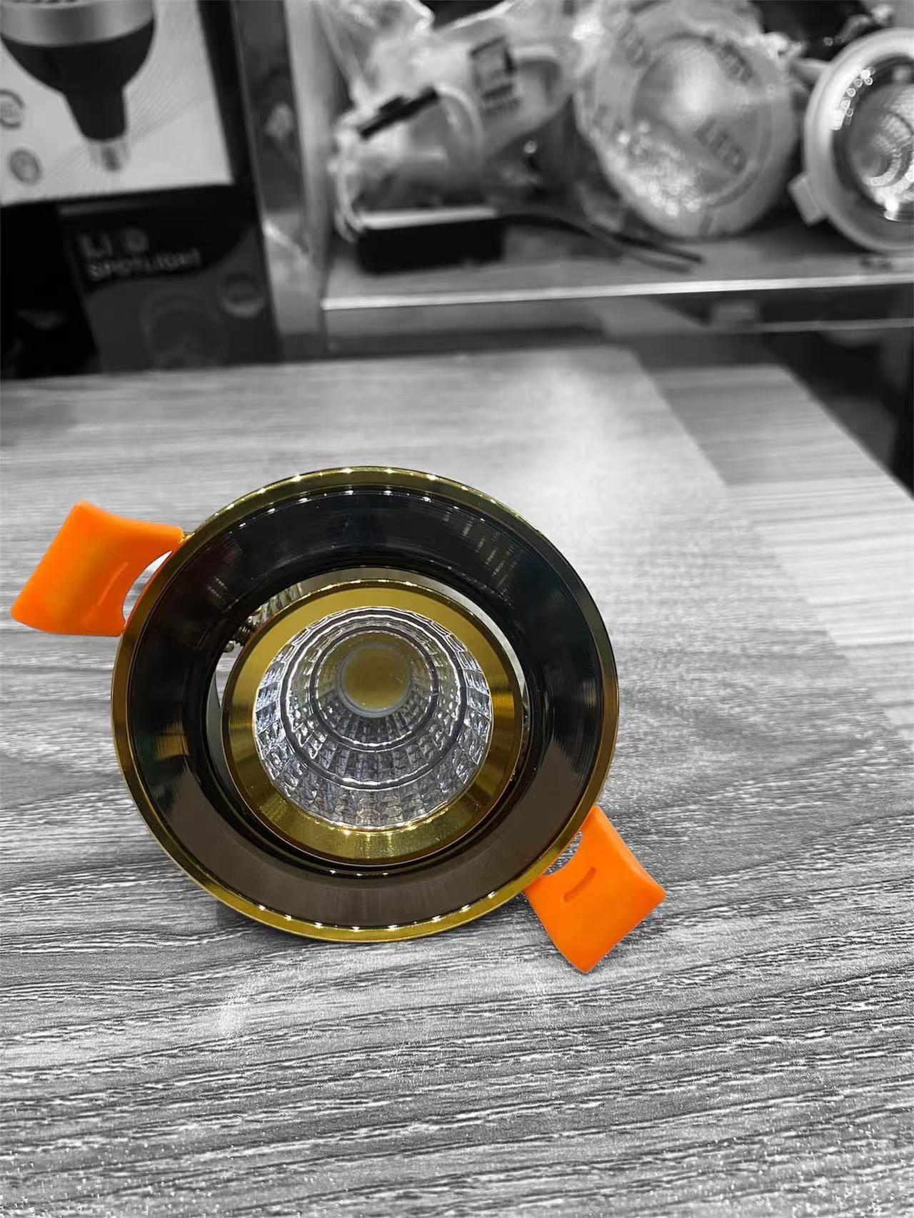 (image for) 7 bWatt Spot Chrome